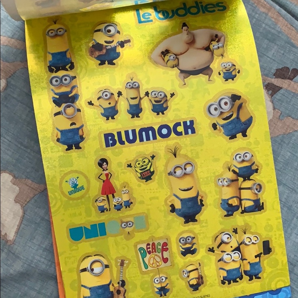 💝FREE IF BUNDLED💝 Minion Notebook & Sticker Set - Picture 5 of 8